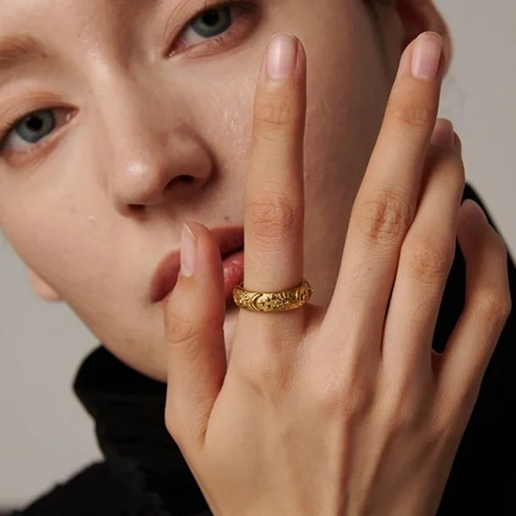 NEW 18K Gold Plated Textured Celestial Sun Moon Stars Ring - Picture 3 of 3